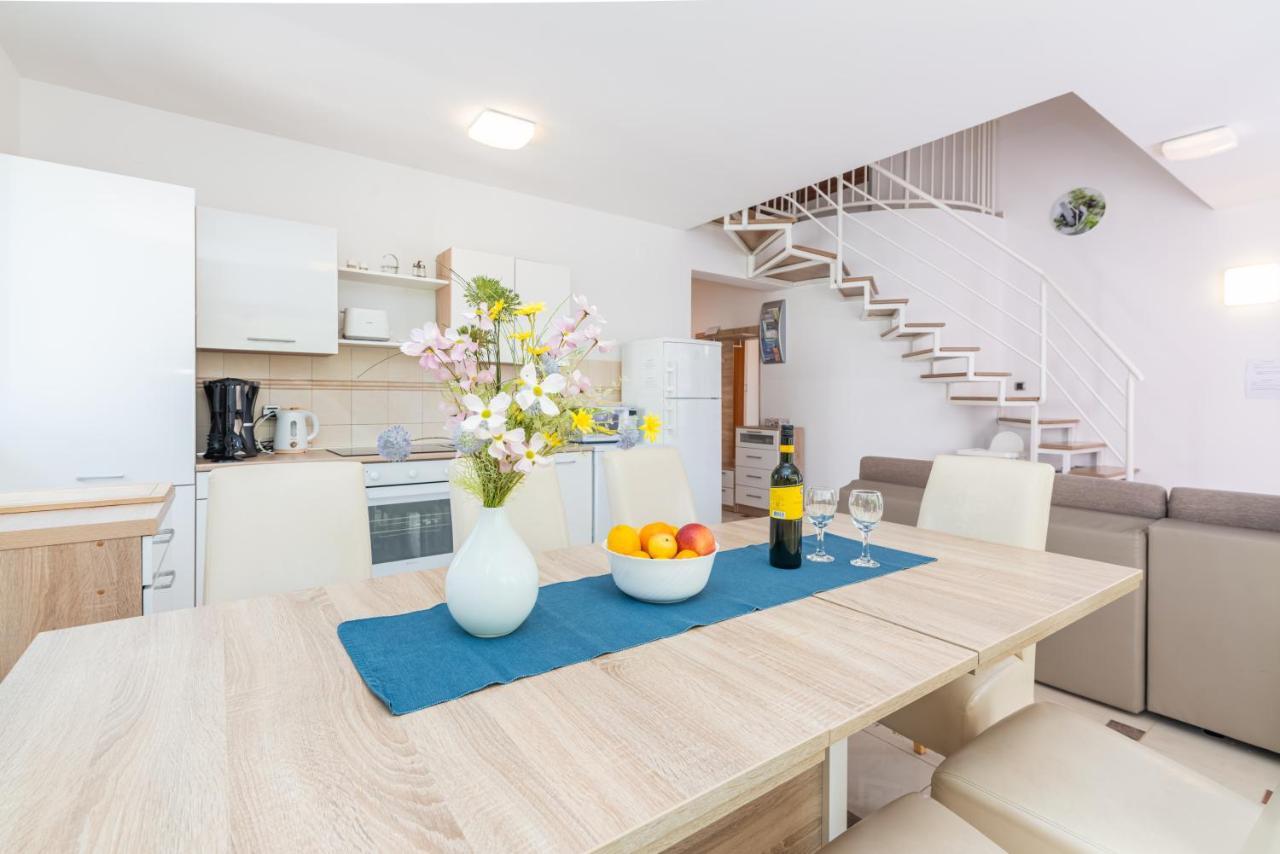 Apartment Lovorka 5 Baška Buitenkant foto
