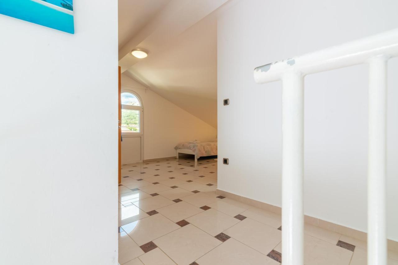 Apartment Lovorka 5 Baška Buitenkant foto
